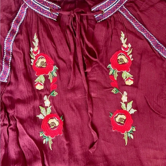 SUZANNE BETRO weekend | NWOT Maroon Embroidered Peasant Blouse (L) - Picture 4 of 10